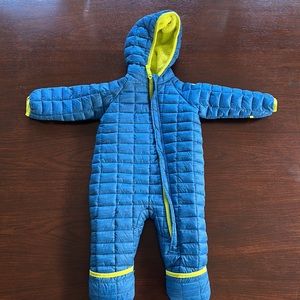 NWOT Snozu insulated snowsuit bunting